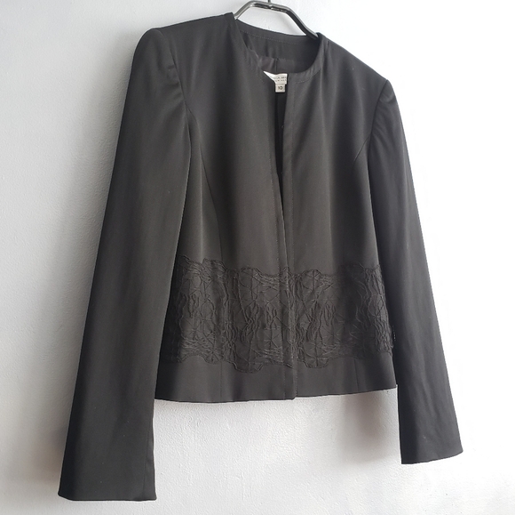 Carolina Herrera Jackets & Blazers - CAROLINA HERRERA BLACK MESH LACE & WOOL BLAZER SIZE 8-10